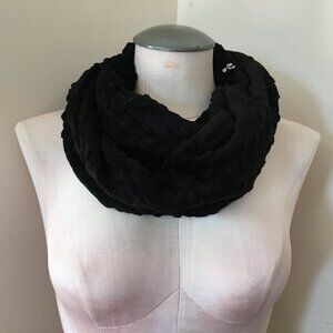 [Triple Flip] Minky Black Infinity Scarf | OS | Good